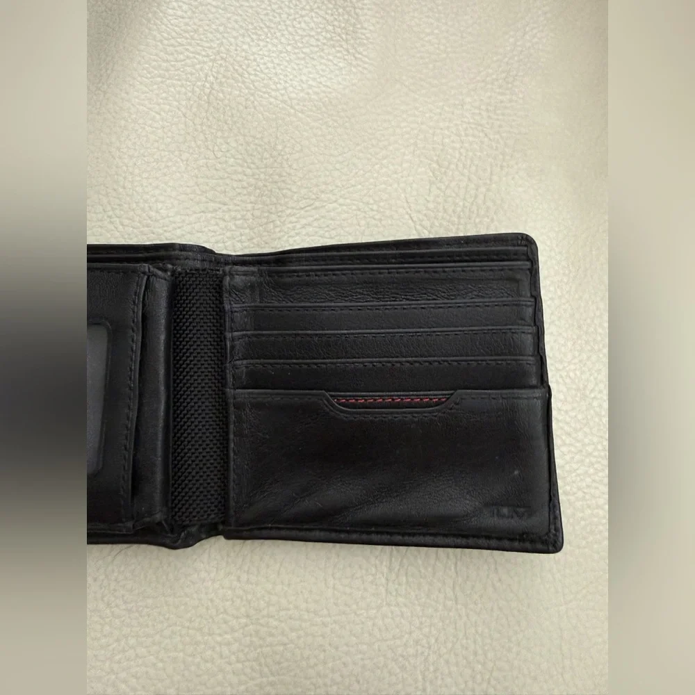 Tumi Delta Global Removable Passcase ID Wallet